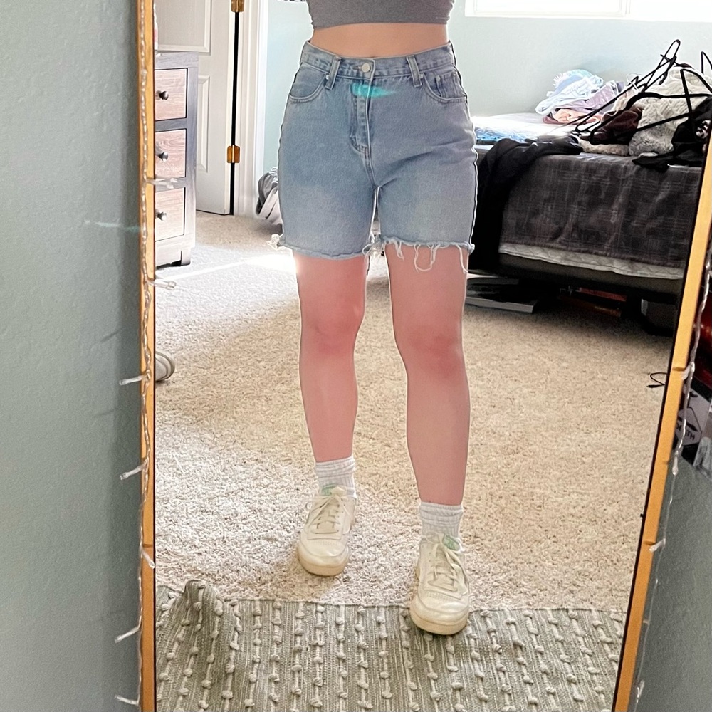 Light Shorts